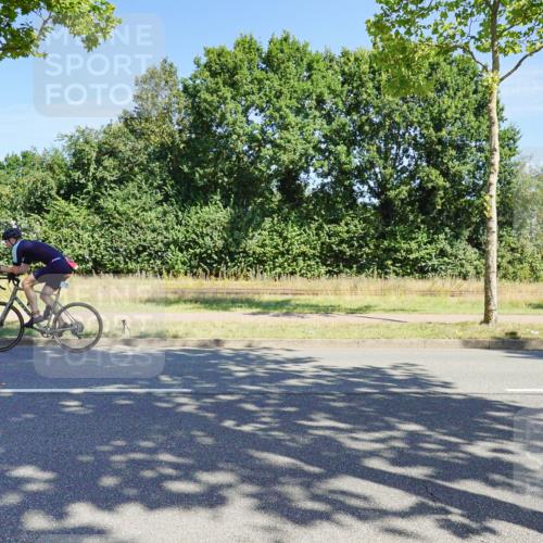 09.08.2026 - GEWOBA Citytriathlon Bremen Michael Burmester http://msf.ph/oto/9958896 09.08.2026 12:08:06 Radfahren 671, 705, 787 meine-sportfotos.de