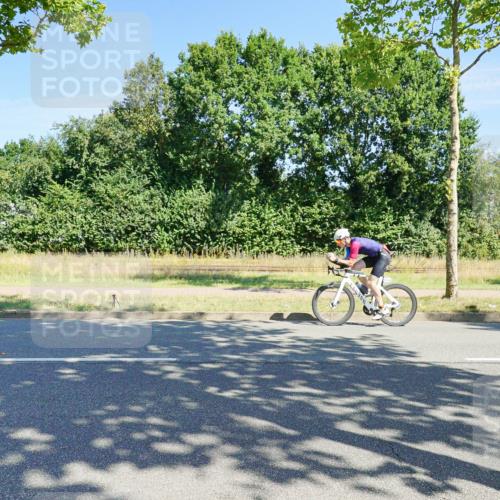09.08.2026 - GEWOBA Citytriathlon Bremen Michael Burmester http://msf.ph/oto/9958904 09.08.2026 12:08:28 Radfahren 548, 558, 601, 602, 620 meine-sportfotos.de