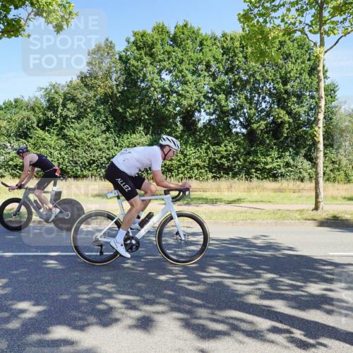 09.08.2026 - GEWOBA Citytriathlon Bremen Michael Burmester http://msf.ph/oto/9958926 09.08.2026 12:09:07 Radfahren 607, 630, 654, 675, 699, 700, 858, 1121 meine-sportfotos.de