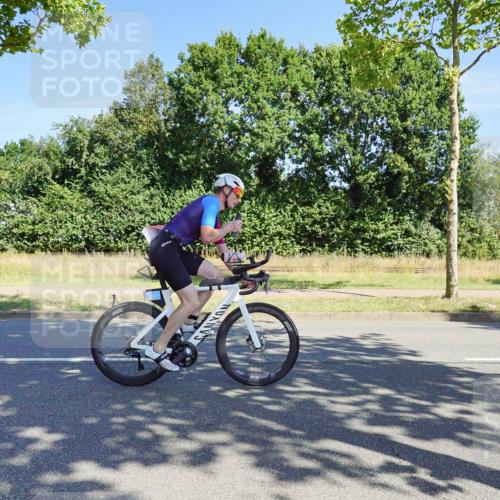 09.08.2026 - GEWOBA Citytriathlon Bremen Michael Burmester http://msf.ph/oto/9958929 09.08.2026 12:09:11 Radfahren 607, 629, 654, 675, 699, 700, 1121 meine-sportfotos.de
