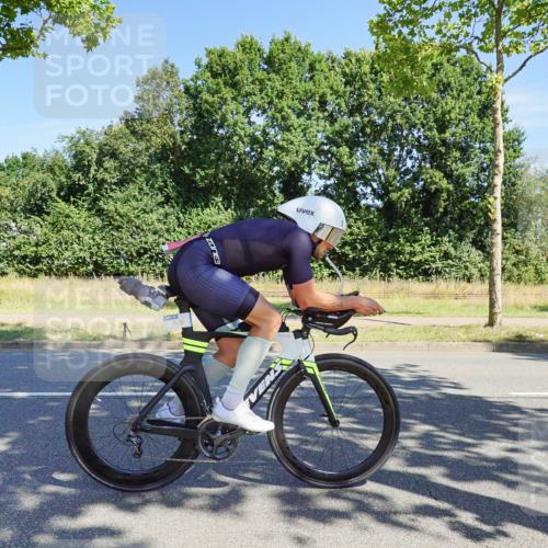 09.08.2026 - GEWOBA Citytriathlon Bremen Michael Burmester http://msf.ph/oto/9958974 09.08.2026 12:10:45 Radfahren 740, 766 meine-sportfotos.de