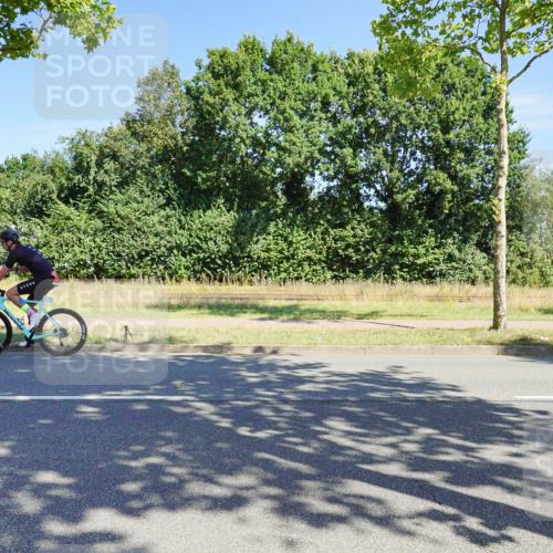 09.08.2026 - GEWOBA Citytriathlon Bremen Michael Burmester http://msf.ph/oto/9958981 09.08.2026 12:10:56 Radfahren 587, 652, 669, 690, 714, 740, 743, 766, 810, 831 meine-sportfotos.de