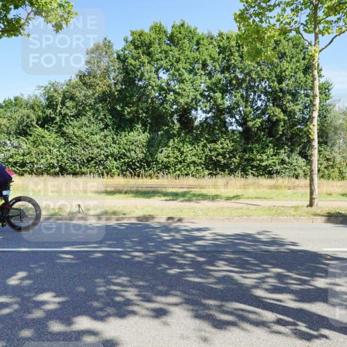 09.08.2026 - GEWOBA Citytriathlon Bremen Michael Burmester http://msf.ph/oto/9959096 09.08.2026 12:13:41 Radfahren 547, 591, 592, 645, 685, 710, 884, 1150 meine-sportfotos.de