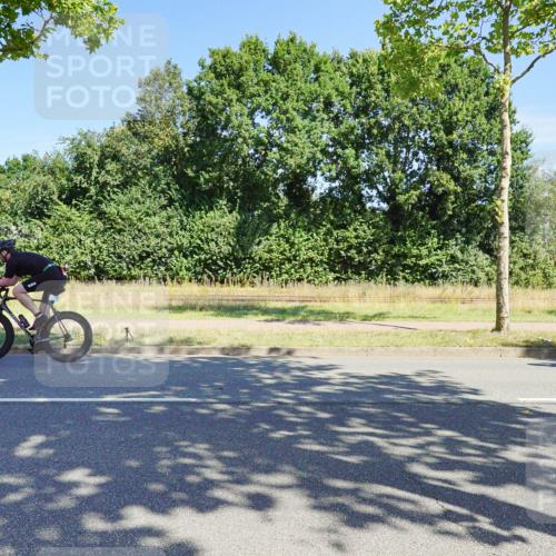 09.08.2026 - GEWOBA Citytriathlon Bremen Michael Burmester http://msf.ph/oto/9959108 09.08.2026 12:14:01 Radfahren 662, 684, 771 meine-sportfotos.de