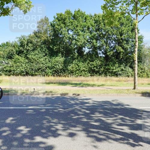 09.08.2026 - GEWOBA Citytriathlon Bremen Michael Burmester http://msf.ph/oto/9959119 09.08.2026 12:14:30 Radfahren 561, 574, 582, 647, 680 meine-sportfotos.de
