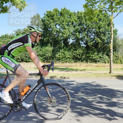 09.08.2026 - GEWOBA Citytriathlon Bremen Michael Burmester http://msf.ph/oto/9959141 09.08.2026 12:15:04 Radfahren 924, 1004, 1015 meine-sportfotos.de