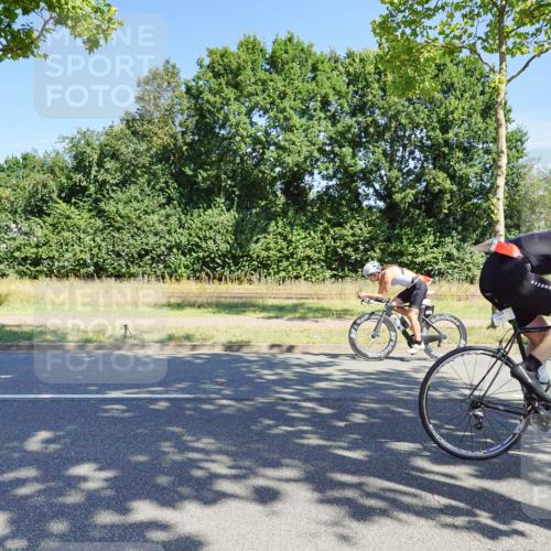09.08.2026 - GEWOBA Citytriathlon Bremen Michael Burmester http://msf.ph/oto/9959146 09.08.2026 12:15:11 Radfahren 613, 646, 924, 1015, 1016, 1128 meine-sportfotos.de