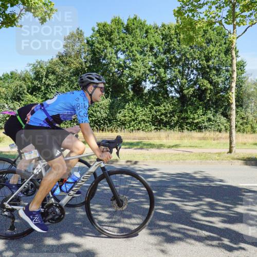 09.08.2026 - GEWOBA Citytriathlon Bremen Michael Burmester http://msf.ph/oto/9959155 09.08.2026 12:15:22 Radfahren 613, 615, 646, 655, 793, 1008, 1016, 1128 meine-sportfotos.de