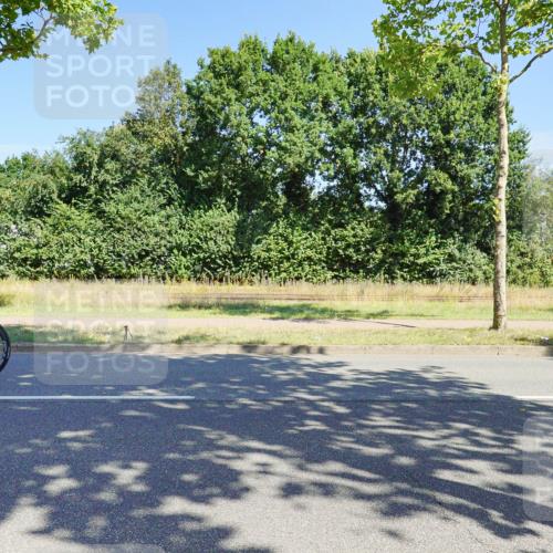 09.08.2026 - GEWOBA Citytriathlon Bremen Michael Burmester http://msf.ph/oto/9959282 09.08.2026 12:18:41 Radfahren 756, 814, 864, 1119 meine-sportfotos.de