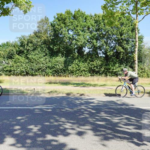 09.08.2026 - GEWOBA Citytriathlon Bremen Michael Burmester http://msf.ph/oto/9959302 09.08.2026 12:19:24 Radfahren 557, 569, 603, 727, 749, 820, 839, 861, 938, 1142, 1145, 1160 meine-sportfotos.de