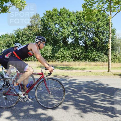 09.08.2026 - GEWOBA Citytriathlon Bremen Michael Burmester http://msf.ph/oto/9959321 09.08.2026 12:19:59 Radfahren 595, 625, 788, 798, 806, 817, 838, 923, 1129 meine-sportfotos.de