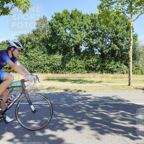 09.08.2026 - GEWOBA Citytriathlon Bremen Michael Burmester http://msf.ph/oto/9959338 09.08.2026 12:20:16 Radfahren 595, 625, 693, 757, 762, 763, 788, 790, 823, 844, 897, 935, 1017, 1020, 1113, 1155 meine-sportfotos.de
