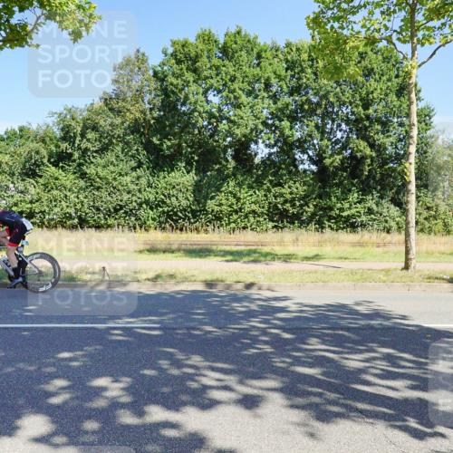 09.08.2026 - GEWOBA Citytriathlon Bremen Michael Burmester http://msf.ph/oto/9959358 09.08.2026 12:20:51 Radfahren 562, 678, 773, 889, 911, 960, 1110 meine-sportfotos.de