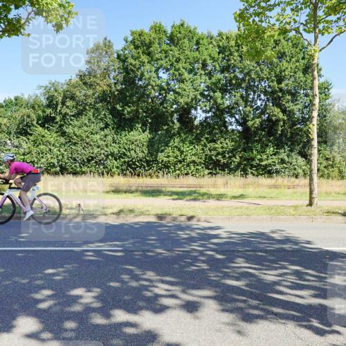 09.08.2026 - GEWOBA Citytriathlon Bremen Michael Burmester http://msf.ph/oto/9959362 09.08.2026 12:20:56 Radfahren 560, 562, 639, 668, 678, 773, 889, 911, 912, 960, 968, 979, 1110 meine-sportfotos.de