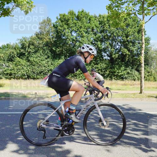 09.08.2026 - GEWOBA Citytriathlon Bremen Michael Burmester http://msf.ph/oto/9959368 09.08.2026 12:21:02 Radfahren 560, 562, 628, 637, 639, 644, 668, 678, 889, 911, 912, 960, 968, 979, 1110 meine-sportfotos.de