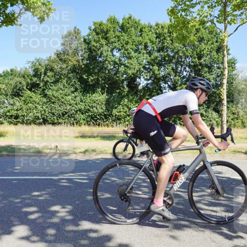 09.08.2026 - GEWOBA Citytriathlon Bremen Michael Burmester http://msf.ph/oto/9959369 09.08.2026 12:21:03 Radfahren 560, 562, 628, 637, 639, 644, 668, 678, 889, 911, 912, 968, 979, 1110 meine-sportfotos.de