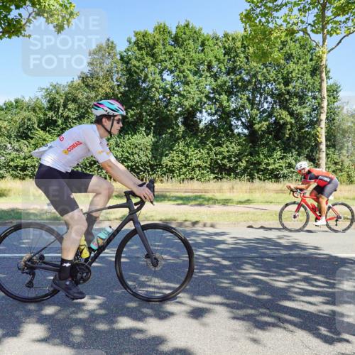 09.08.2026 - GEWOBA Citytriathlon Bremen Michael Burmester http://msf.ph/oto/9959375 09.08.2026 12:21:13 Radfahren 628, 637, 644, 668, 731, 912, 968, 979, 1115, 1132 meine-sportfotos.de