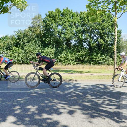 09.08.2026 - GEWOBA Citytriathlon Bremen Michael Burmester http://msf.ph/oto/9959382 09.08.2026 12:21:22 Radfahren 596, 644, 731, 1115, 1132 meine-sportfotos.de