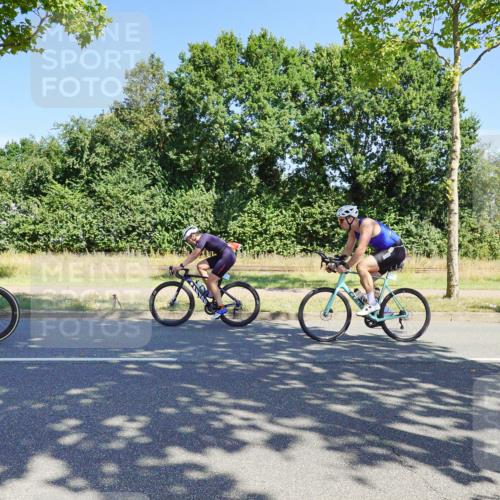 09.08.2026 - GEWOBA Citytriathlon Bremen Michael Burmester http://msf.ph/oto/9959383 09.08.2026 12:21:23 Radfahren 596, 731, 737, 902, 1115, 1132 meine-sportfotos.de