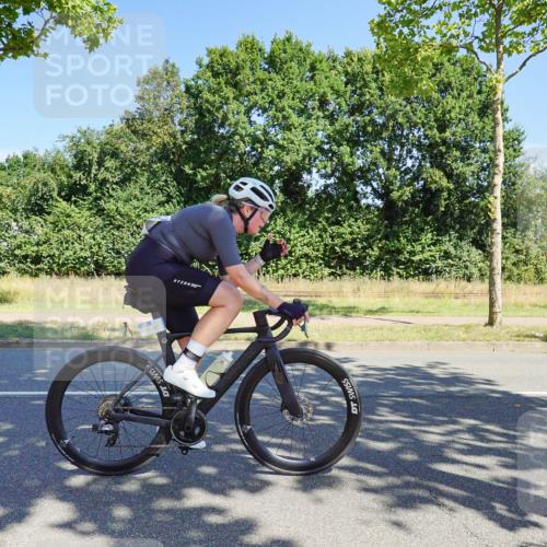 09.08.2026 - GEWOBA Citytriathlon Bremen Michael Burmester http://msf.ph/oto/9959398 09.08.2026 12:21:50 Radfahren 604, 626, 759, 768, 796, 834, 876, 885, 998, 1111, 1156 meine-sportfotos.de