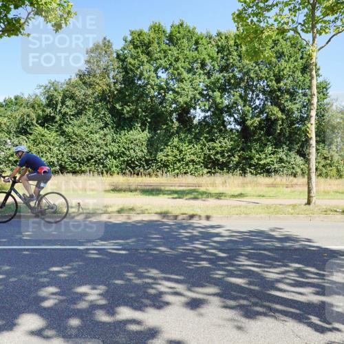 09.08.2026 - GEWOBA Citytriathlon Bremen Michael Burmester http://msf.ph/oto/9959429 09.08.2026 12:22:29 Radfahren 694, 696, 787, 803, 805, 956 meine-sportfotos.de