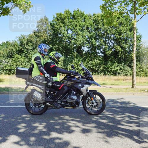 09.08.2026 - GEWOBA Citytriathlon Bremen Michael Burmester http://msf.ph/oto/9959437 09.08.2026 12:22:40 Radfahren 664, 681, 787, 805, 945, 956, 1108 meine-sportfotos.de