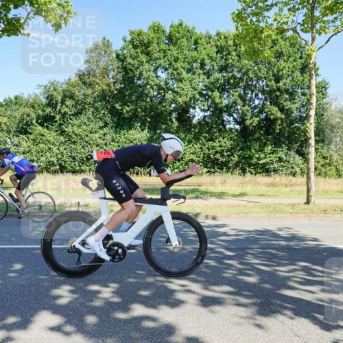 09.08.2026 - GEWOBA Citytriathlon Bremen Michael Burmester http://msf.ph/oto/9959565 09.08.2026 12:25:32 Radfahren 558, 649, 702, 743, 774, 848, 936, 982, 1010, 1106, 1121, 1122, 1125 meine-sportfotos.de