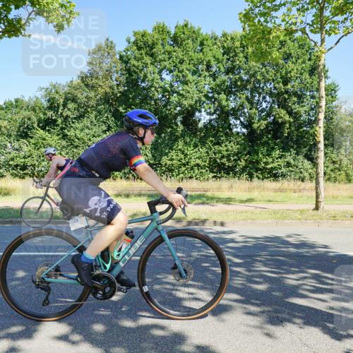 09.08.2026 - GEWOBA Citytriathlon Bremen Michael Burmester http://msf.ph/oto/9959588 09.08.2026 12:26:04 Radfahren 543, 635, 643, 700, 738, 740, 797, 913, 927, 941, 942, 957, 989, 997 meine-sportfotos.de