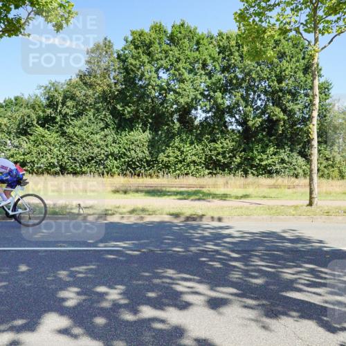 09.08.2026 - GEWOBA Citytriathlon Bremen Michael Burmester http://msf.ph/oto/9959621 09.08.2026 12:26:57 Radfahren 607, 633, 654, 813, 822, 856, 922, 958, 1001, 1103, 1153 meine-sportfotos.de