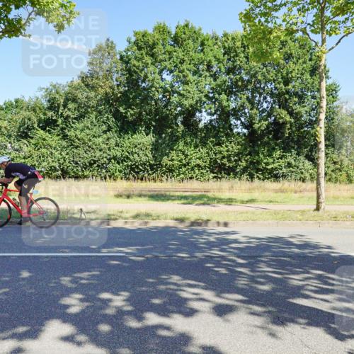 09.08.2026 - GEWOBA Citytriathlon Bremen Michael Burmester http://msf.ph/oto/9959633 09.08.2026 12:27:20 Radfahren 588, 597, 630, 712, 732, 962 meine-sportfotos.de