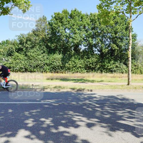 09.08.2026 - GEWOBA Citytriathlon Bremen Michael Burmester http://msf.ph/oto/9959636 09.08.2026 12:27:24 Radfahren 587, 597, 630, 669, 712, 732, 881, 962 meine-sportfotos.de