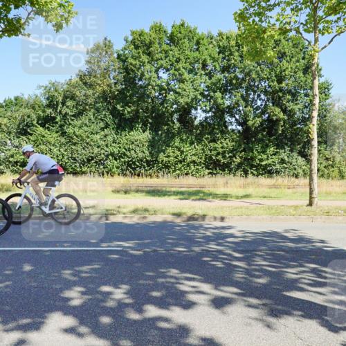09.08.2026 - GEWOBA Citytriathlon Bremen Michael Burmester http://msf.ph/oto/9959666 09.08.2026 12:28:05 Radfahren 554, 660, 666, 690, 917, 1002 meine-sportfotos.de
