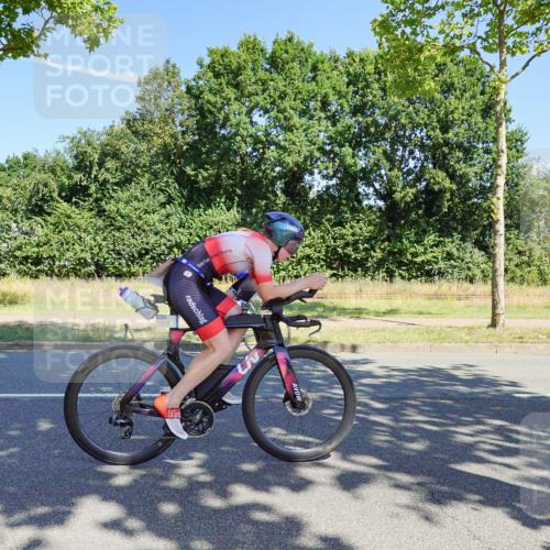 09.08.2026 - GEWOBA Citytriathlon Bremen Michael Burmester http://msf.ph/oto/9959671 09.08.2026 12:28:13 Radfahren 660, 661, 666, 690, 862, 951, 1002, 1148 meine-sportfotos.de