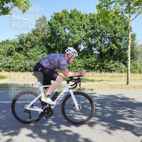 09.08.2026 - GEWOBA Citytriathlon Bremen Michael Burmester http://msf.ph/oto/9959698 09.08.2026 12:28:49 Radfahren 556, 619, 652, 658, 691, 703, 719, 764, 795, 843, 969 meine-sportfotos.de