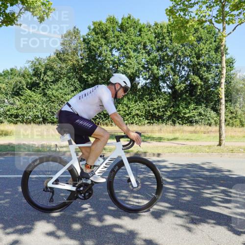 09.08.2026 - GEWOBA Citytriathlon Bremen Michael Burmester http://msf.ph/oto/9959702 09.08.2026 12:28:51 Radfahren 556, 619, 652, 658, 691, 703, 719, 764, 795, 843, 878, 969 meine-sportfotos.de