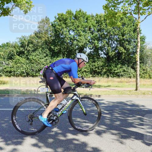 09.08.2026 - GEWOBA Citytriathlon Bremen Michael Burmester http://msf.ph/oto/9959733 09.08.2026 12:29:40 Radfahren 575, 618, 641, 642, 697, 724, 825, 905, 999, 1011 meine-sportfotos.de