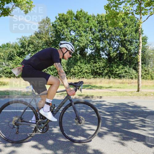 09.08.2026 - GEWOBA Citytriathlon Bremen Michael Burmester http://msf.ph/oto/9959742 09.08.2026 12:29:50 Radfahren 616, 618, 641, 642, 963, 964, 1011 meine-sportfotos.de