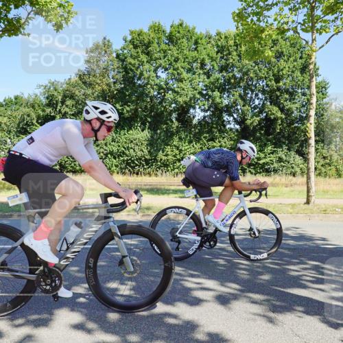 09.08.2026 - GEWOBA Citytriathlon Bremen Michael Burmester http://msf.ph/oto/9959745 09.08.2026 12:29:58 Radfahren 593, 616, 618, 641, 963, 964, 967, 1128 meine-sportfotos.de
