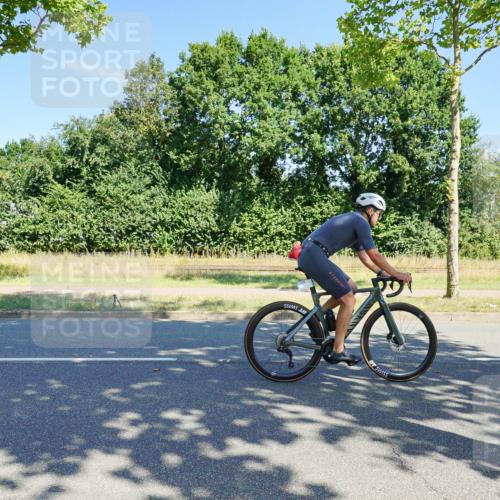 09.08.2026 - GEWOBA Citytriathlon Bremen Michael Burmester http://msf.ph/oto/9959796 09.08.2026 12:31:13 Radfahren 580, 589, 592, 645, 646, 685, 686, 710, 721, 775, 793, 824, 852, 882, 909, 947, 1101 meine-sportfotos.de