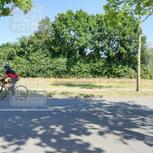 09.08.2026 - GEWOBA Citytriathlon Bremen Michael Burmester http://msf.ph/oto/9959808 09.08.2026 12:31:26 Radfahren 561, 589, 592, 645, 646, 685, 686, 710, 793, 909, 1101, 1150 meine-sportfotos.de