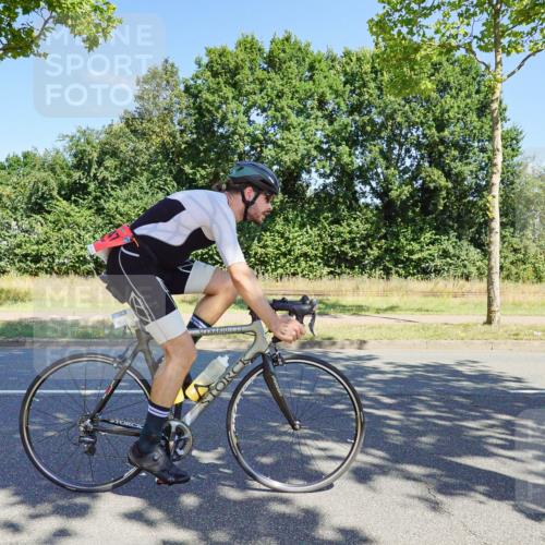 09.08.2026 - GEWOBA Citytriathlon Bremen Michael Burmester http://msf.ph/oto/9959817 09.08.2026 12:31:40 Radfahren 561, 606, 613, 647, 735 meine-sportfotos.de