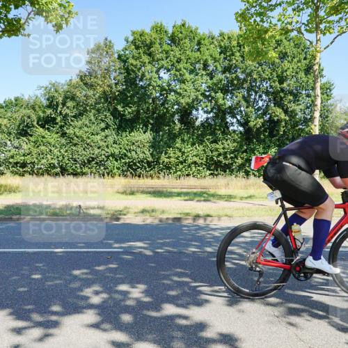 09.08.2026 - GEWOBA Citytriathlon Bremen Michael Burmester http://msf.ph/oto/9959842 09.08.2026 12:32:29 Radfahren 590, 594, 680, 765, 874, 1006 meine-sportfotos.de