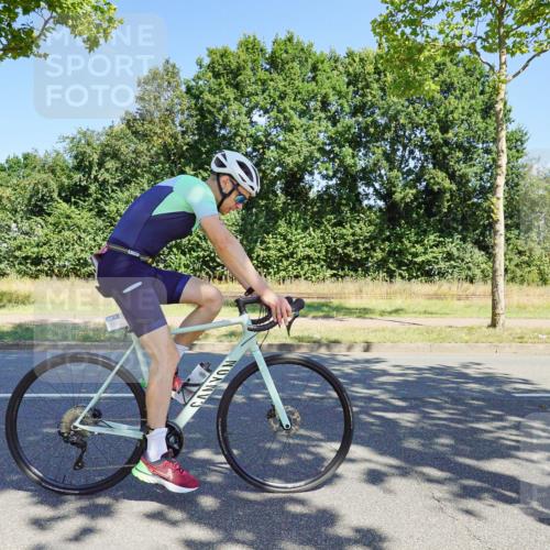 09.08.2026 - GEWOBA Citytriathlon Bremen Michael Burmester http://msf.ph/oto/9959876 09.08.2026 12:33:37 Radfahren 583, 615, 648, 679, 717, 784, 880, 1006, 1133 meine-sportfotos.de
