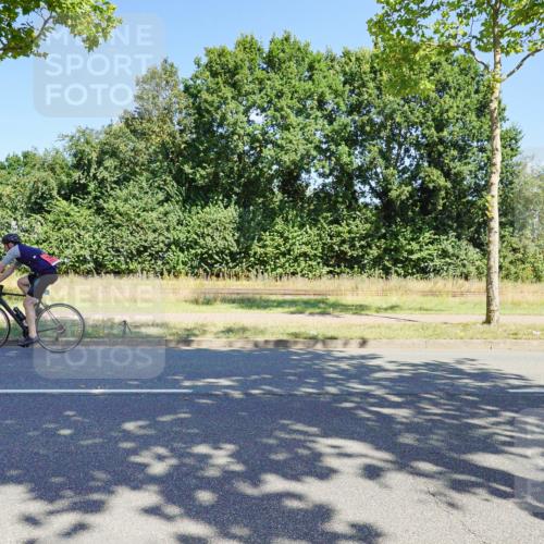 09.08.2026 - GEWOBA Citytriathlon Bremen Michael Burmester http://msf.ph/oto/9959884 09.08.2026 12:33:47 Radfahren 583, 648, 679, 717, 750, 784, 932, 1006 meine-sportfotos.de