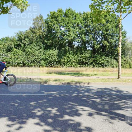 09.08.2026 - GEWOBA Citytriathlon Bremen Michael Burmester http://msf.ph/oto/9959894 09.08.2026 12:34:02 Radfahren 545, 655, 877, 914, 932, 1015, 1158 meine-sportfotos.de