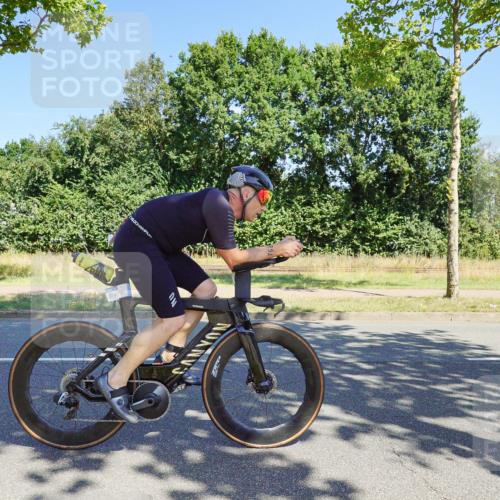 09.08.2026 - GEWOBA Citytriathlon Bremen Michael Burmester http://msf.ph/oto/9959926 09.08.2026 12:34:45 Radfahren 557, 628, 726, 757, 855, 939, 1145 meine-sportfotos.de