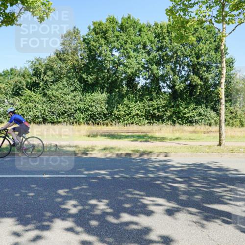 09.08.2026 - GEWOBA Citytriathlon Bremen Michael Burmester http://msf.ph/oto/9959931 09.08.2026 12:34:49 Radfahren 557, 628, 638, 756, 757, 855, 939, 1145 meine-sportfotos.de