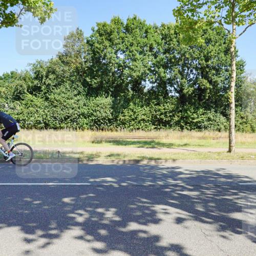 09.08.2026 - GEWOBA Citytriathlon Bremen Michael Burmester http://msf.ph/oto/9959967 09.08.2026 12:35:44 Radfahren 552, 758, 814, 895 meine-sportfotos.de