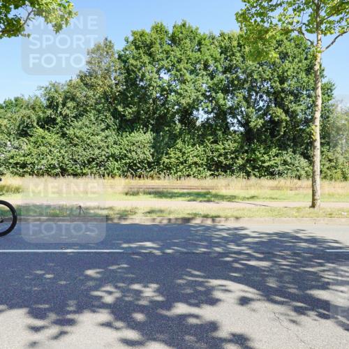09.08.2026 - GEWOBA Citytriathlon Bremen Michael Burmester http://msf.ph/oto/9959970 09.08.2026 12:35:46 Radfahren 552, 758, 814, 820, 895 meine-sportfotos.de