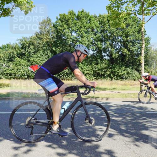 09.08.2026 - GEWOBA Citytriathlon Bremen Michael Burmester http://msf.ph/oto/9959973 09.08.2026 12:35:53 Radfahren 595, 758, 803, 814, 820, 869, 895, 901, 918, 1009, 1155 meine-sportfotos.de